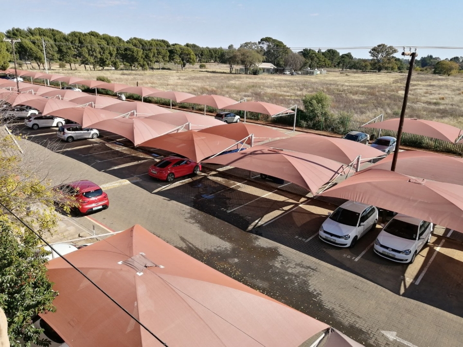 2 Bedroom Property for Sale in Vredenhof Sh Free State